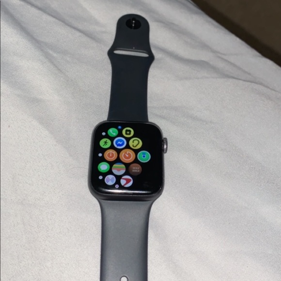 Apple Watch 44mm series 4